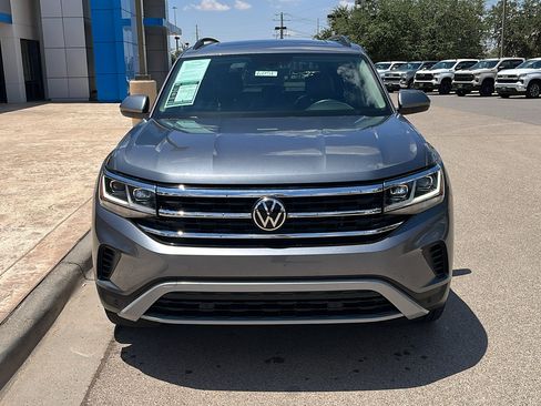 Used 2023 Volkswagen Atlas SE AWD/4WD image 2