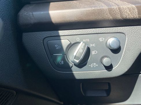 Used 2018 Audi Q5 Prestige w/ Prestige Package image 26