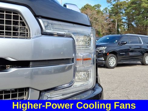 Used 2018 Ford F150 Platinum w/ Equipment Group 701A Luxury image 9