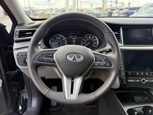 Certified 2024 INFINITI QX50 Luxe FWD image 19