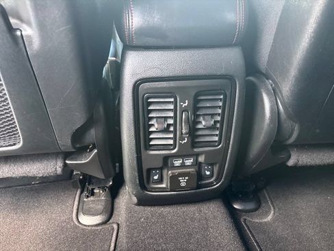 Used 2023 Dodge Durango GT RWD image 32