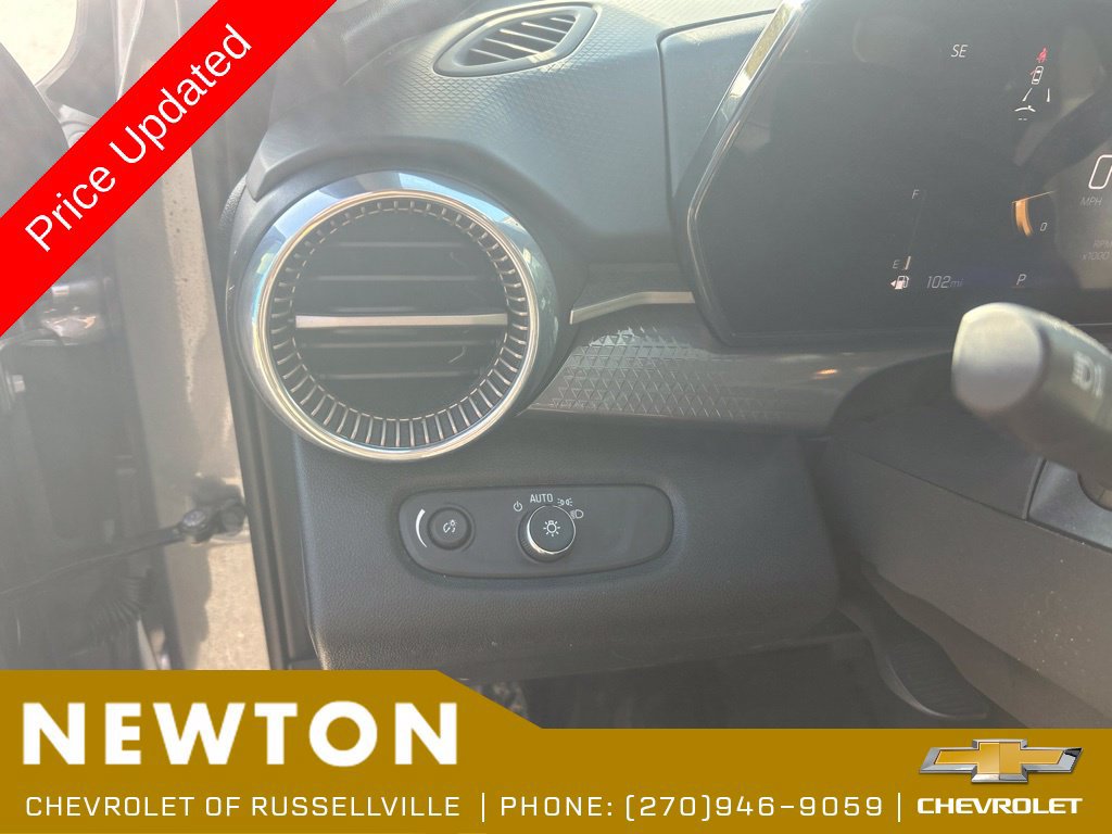 Used 2024 Chevrolet Trax ACTIV w/ Driver Confidence Package FWD image 7