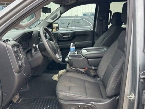 Used 2024 Chevrolet Silverado 1500 Custom Trail Boss w/ LPO, Dark Essentials Package image 13