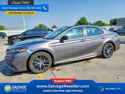 Used 2022 Toyota Camry SE w/ Cold Weather Package
