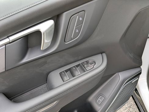 New 2026 Buick Enclave Sport Touring image 10