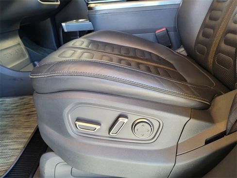 Used 2023 Rivian R1T Adventure image 21