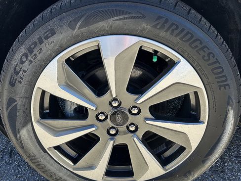 Used 2023 Ford Escape Platinum image 8