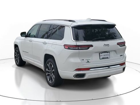 Used 2021 Jeep Grand Cherokee L Overland w/ Advanced Protech Group III AWD/4WD image 3
