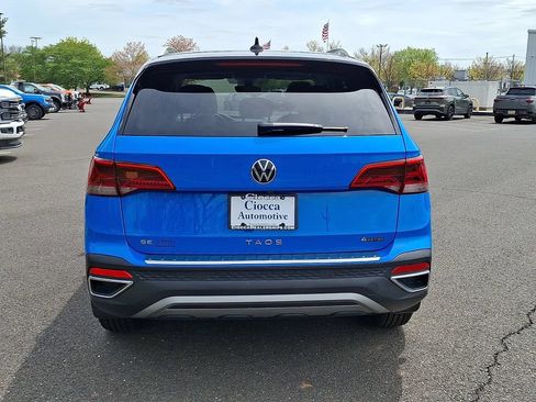 Used 2023 Volkswagen Taos SE AWD/4WD image 8