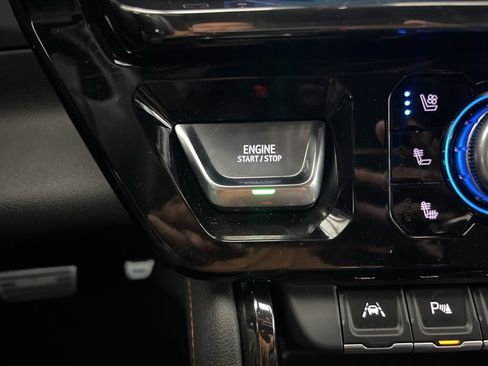 Used 2023 GMC Sierra 1500 AT4 w/ AT4 Premium Package image 16