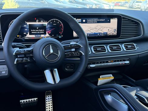 New 2026 Mercedes-Benz GLS 450 4MATIC image 26