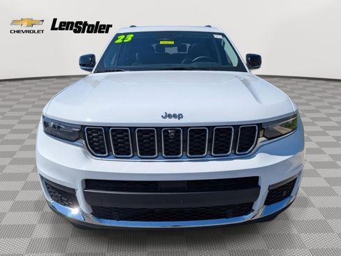 Used 2023 Jeep Grand Cherokee L Limited w/ Luxury Tech Group II image 8