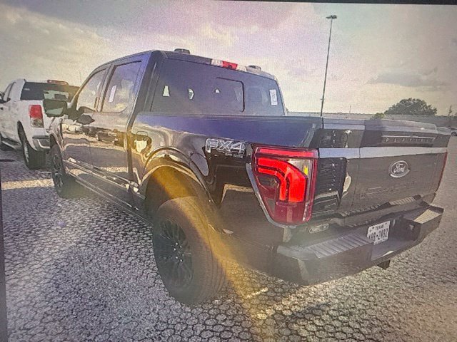Used 2024 Ford F150 Platinum w/ FX4 Off-Road Package AWD/4WD image 4