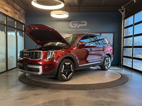 Used 2023 Kia Telluride S AWD/4WD image 25