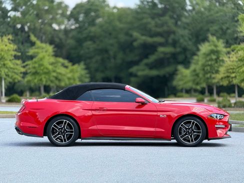 Used 2022 Ford Mustang GT Premium RWD image 12