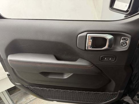 New 2025 Jeep Wrangler Rubicon w/ Convenience Group image 25