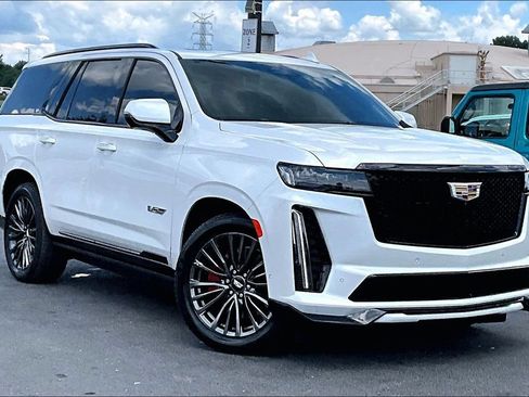 Used 2023 Cadillac Escalade V AWD/4WD image 38