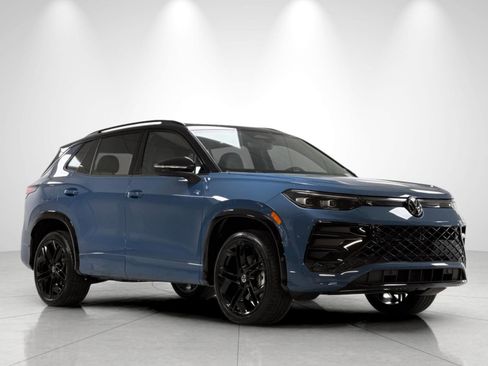 New 2026 Volkswagen Tiguan SE R-Line AWD/4WD image 7