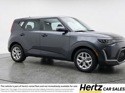 Used 2025 Kia Soul LX w/ LX Technology Package