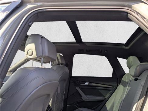 Used 2021 Audi SQ5 Prestige w/ Prestige Package image 21
