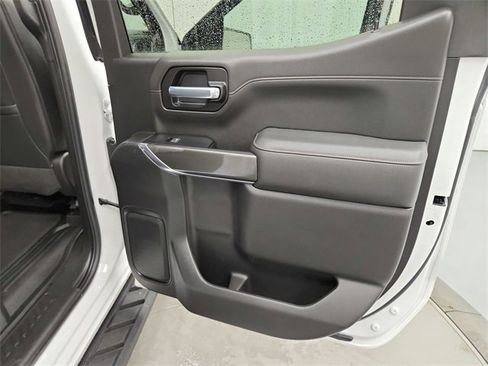Used 2022 GMC Sierra 1500 AT4 w/ AT4 Premium Package image 38