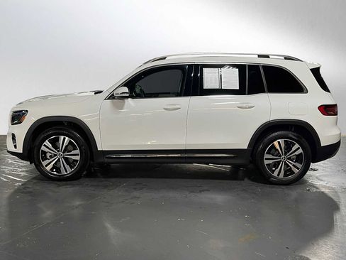 Used 2025 Mercedes-Benz GLB 250 4MATIC image 7