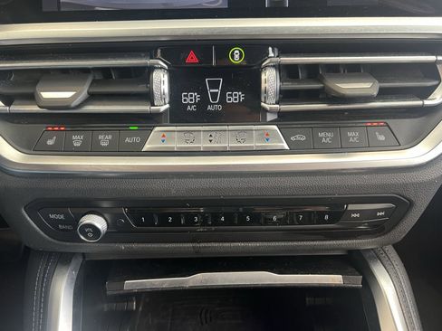 Used 2022 BMW M440i Coupe image 24