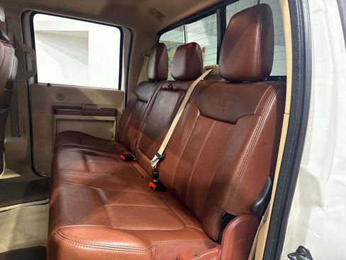 Used 2014 Ford F350 King Ranch w/ King Ranch w/Chrome Package image 90