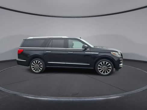 Used 2019 Lincoln Navigator L Select image 9