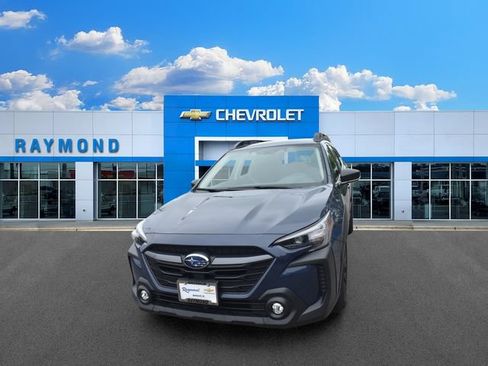 Used 2025 Subaru Outback AWD/4WD image 7