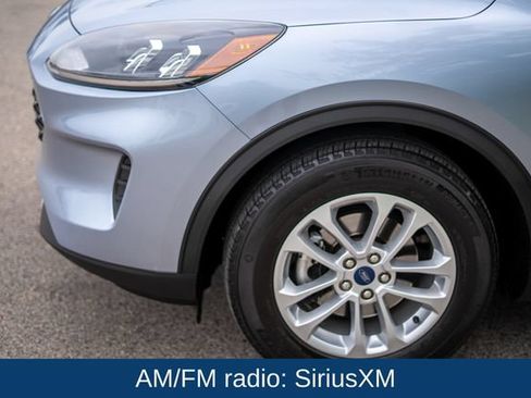 Used 2022 Ford Escape SE FWD image 9
