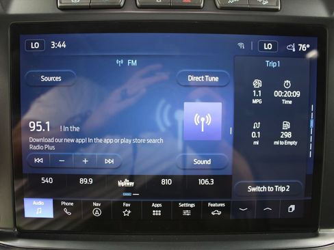 Used 2024 Ford F350 Lariat w/ Lariat Ultimate Package AWD/4WD image 32