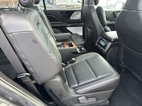 Used 2020 Lincoln Aviator Reserve w/ Equipment Group 202A image 10