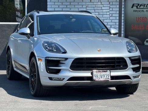 Used 2018 Porsche Macan GTS AWD/4WD image 4