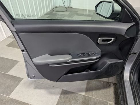 Used 2025 Kia K4 FWD image 12