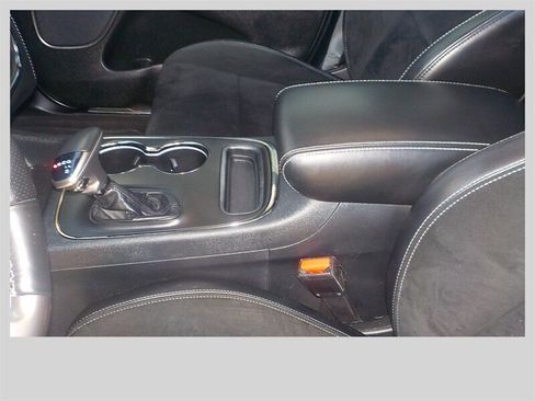 Used 2018 Dodge Durango SRT w/ SRT Interior Appearance Group image 34