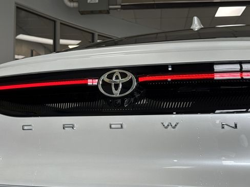 New 2026 Toyota Crown Limited w/ Advanced Technology Package AWD/4WD image 29