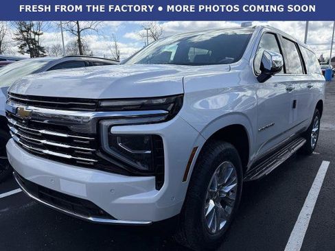 New 2025 Chevrolet Suburban Premier image 2