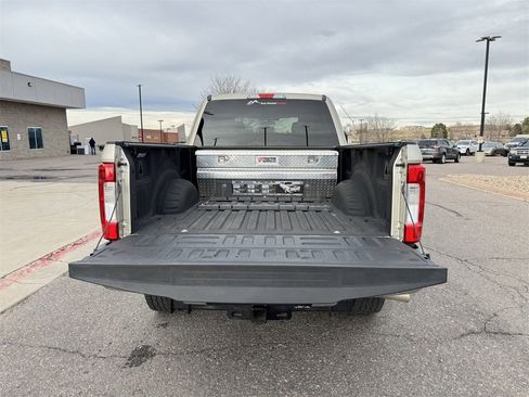Used 2017 Ford F250 XLT image 8