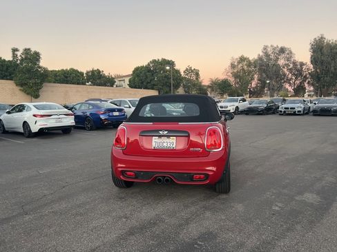 Used 2017 MINI Cooper S image 5