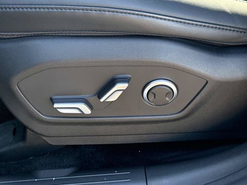 Certified 2025 Hyundai Santa Fe SEL AWD/4WD image 16