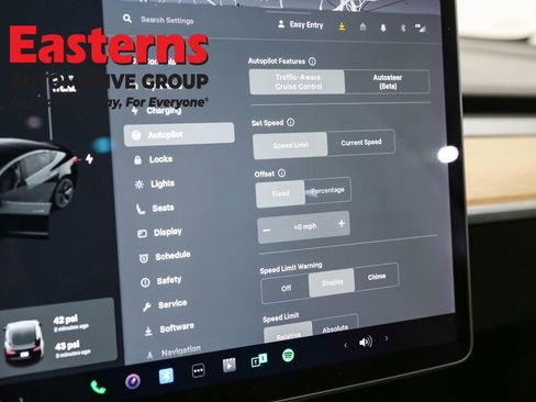 Used 2021 Tesla Model 3 Standard Range Plus image 17