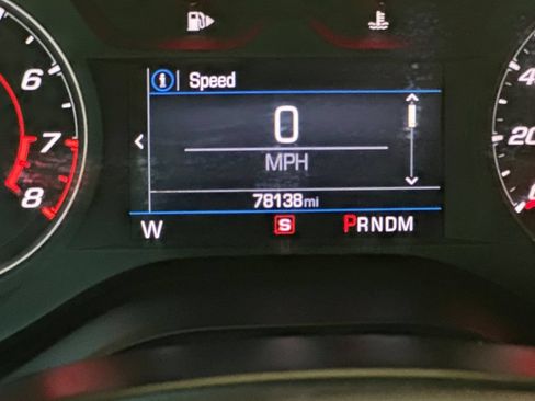 Used 2020 Chevrolet Camaro LT RWD image 26