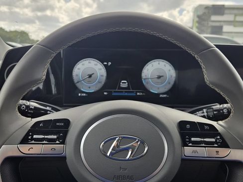 Used 2023 Hyundai Elantra SEL w/ Convenience Package FWD image 22
