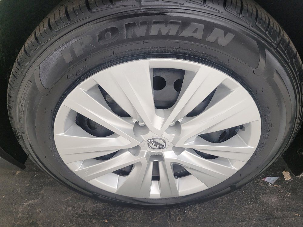 Used 2025 Nissan Sentra S FWD image 31