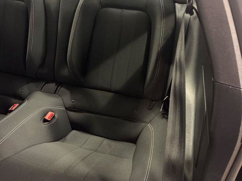 Used 2018 Ford Mustang GT RWD image 8