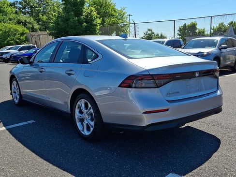 Used 2025 Honda Accord LX image 4