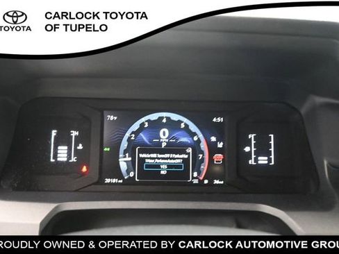 Used 2025 Toyota 4Runner SR5 AWD/4WD image 19