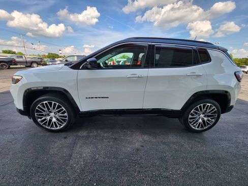Used 2022 Jeep Compass Limited w/ Elite Group AWD/4WD image 6