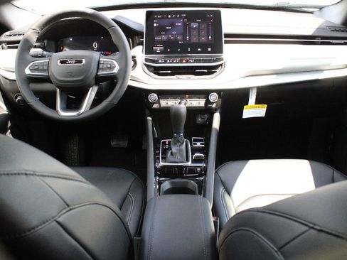 New 2026 Jeep Compass Limited AWD/4WD image 19